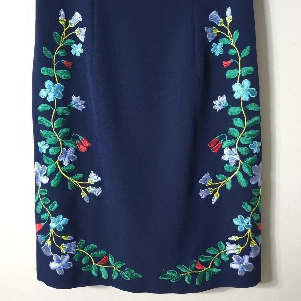 ADRIANNA PAPELL Nwot Short Sleeve Sheath Dress w/ Embroidered Flowers, Size 8 - Picture 6 of 16